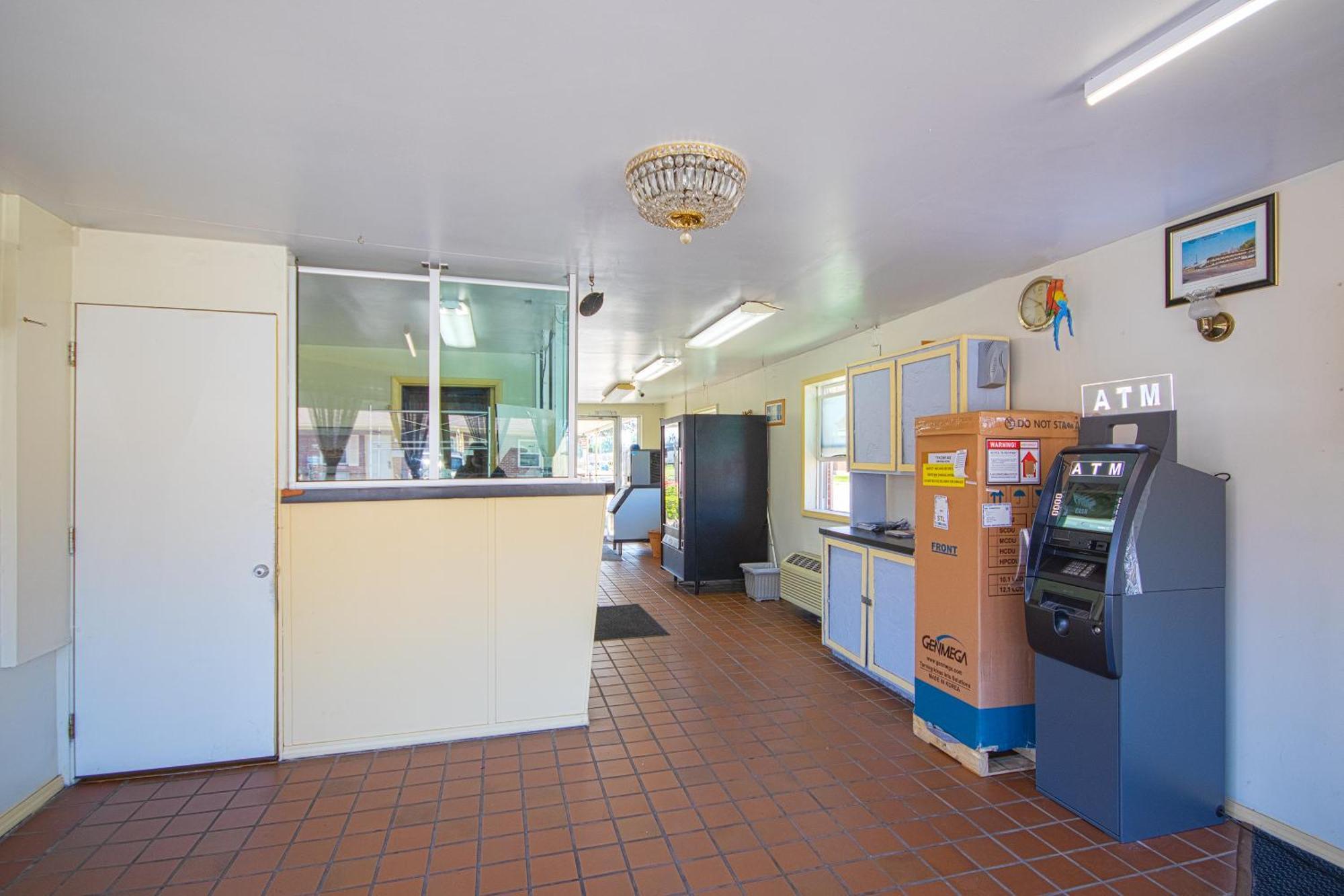 Centralia Motel Near Downtown By Oyo Bagian luar foto
